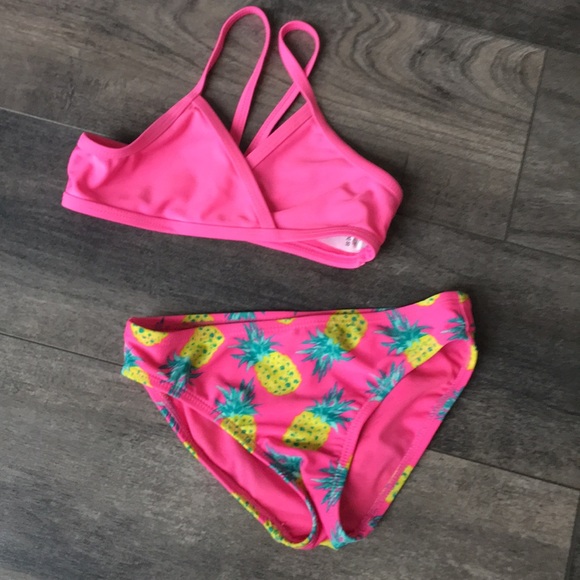 Swimsuit cover-up and swimsuit - Picture 2 of 4